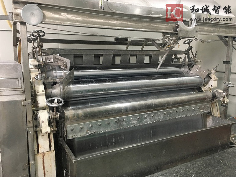 滚筒刮板干燥机